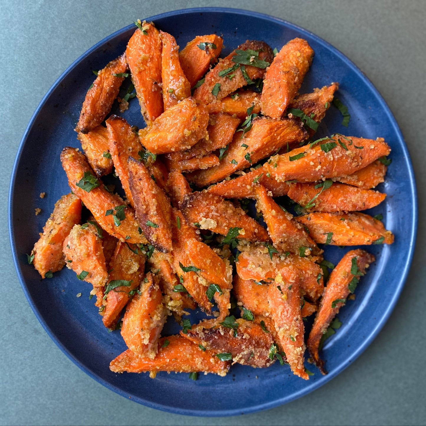 Garlic and Parmesan Roasted Carrots